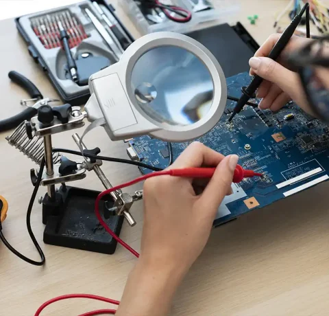 Diagnóstico y Reparación de placa madre